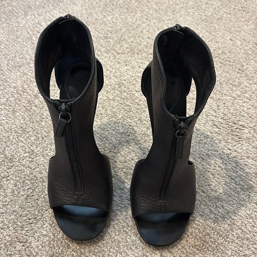 Black Giuseppe Zanotti Heels